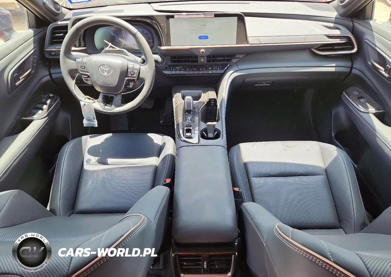 2026 Toyota Crown Limited VIN:JTDAAAAF2T3046118 - 8
