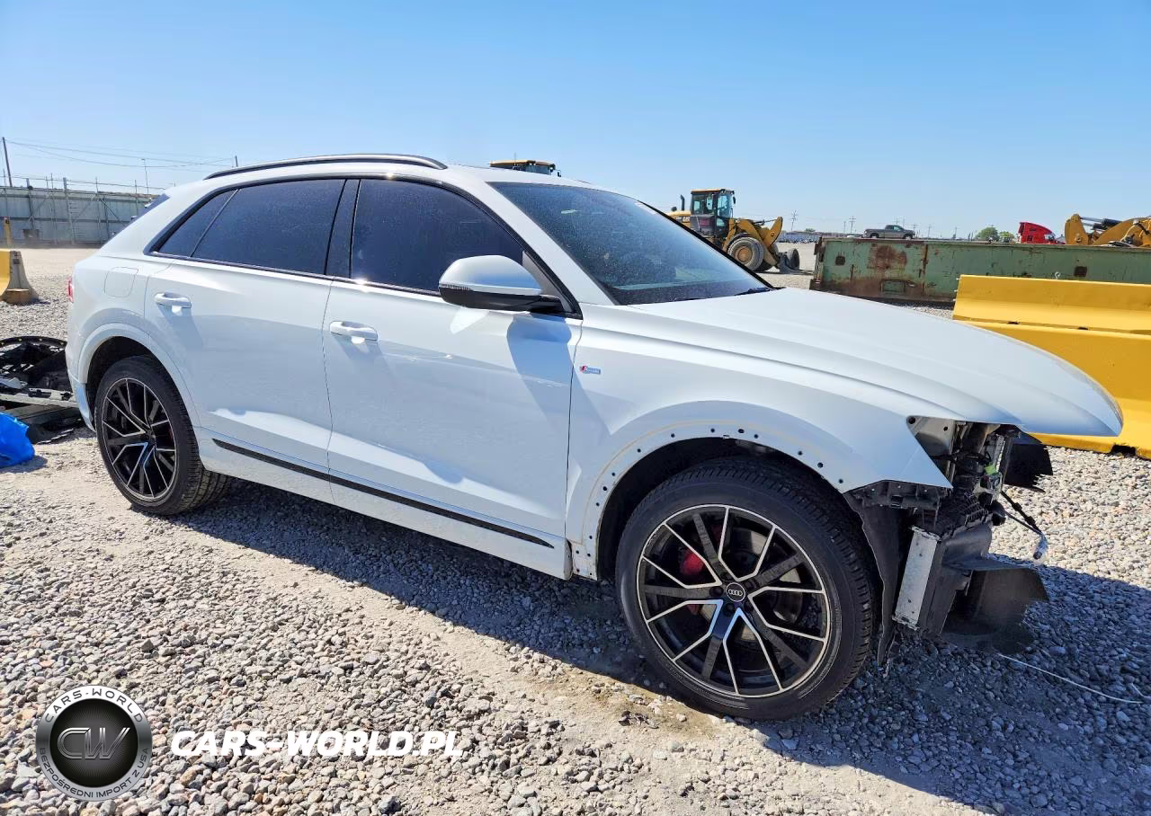 2021 Audi Q8 Premium Plus S-Line VIN:WA1EVAF10MD029102 - 4
