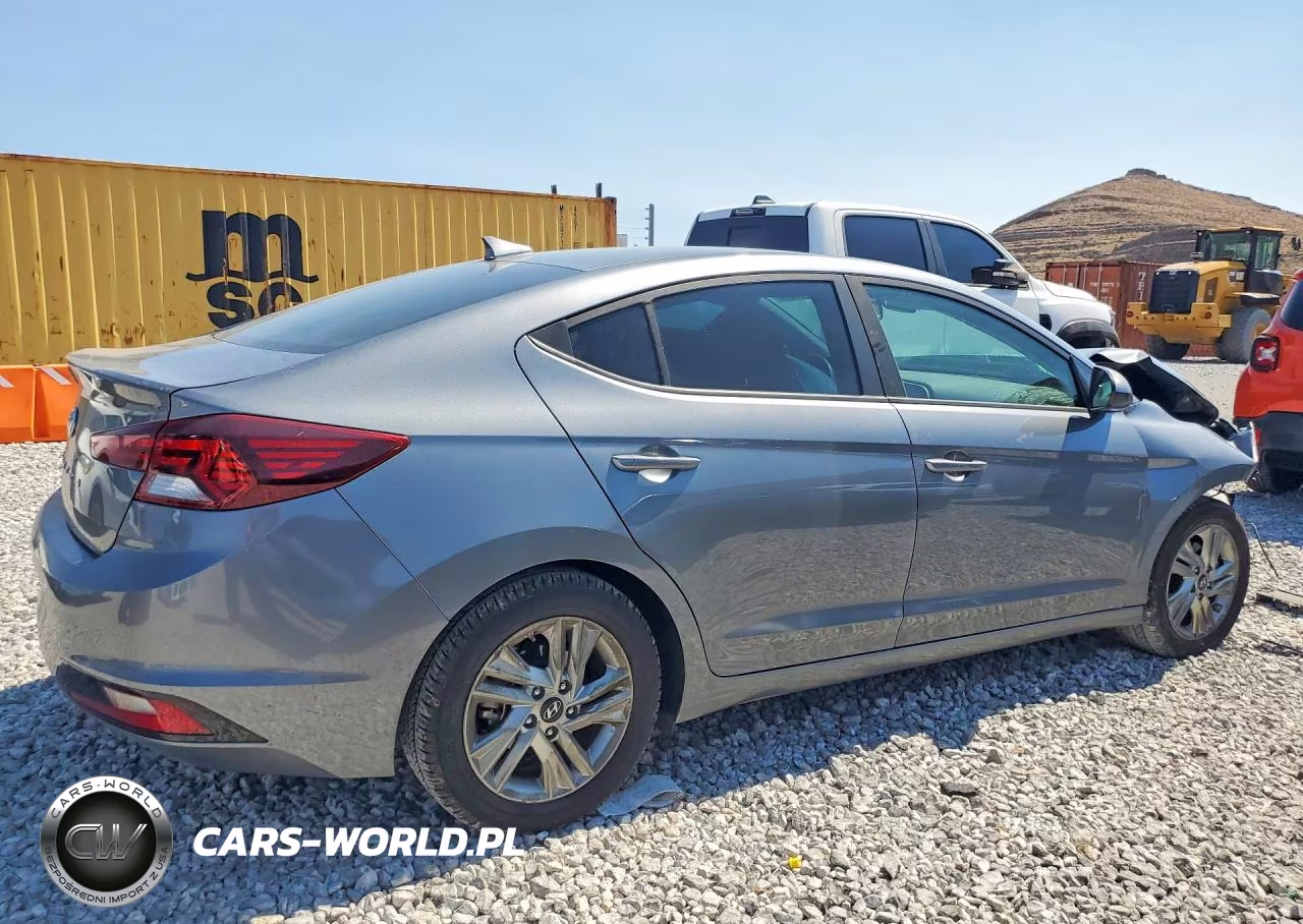 2019 Hyundai Elantra Sel VIN:KMHD84LF3KU816788 - 3