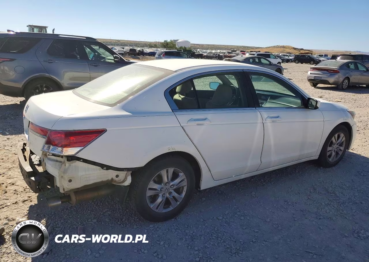 2012 Honda Accord Lxp VIN:1HGCP2F45CA072407 - 3