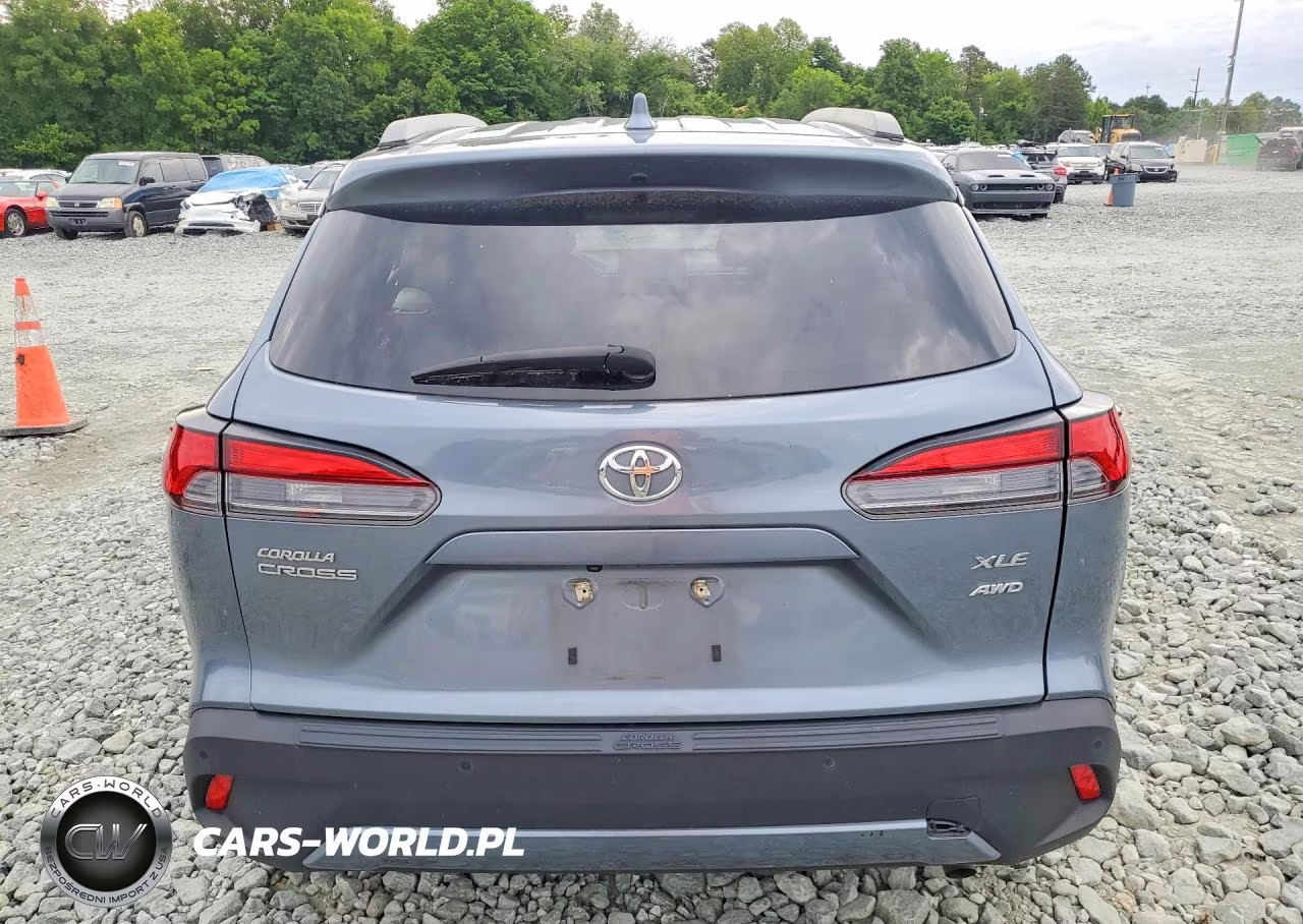 2023 Toyota Corolla Cross Xle VIN:7MUDAABGXPV050660 - 6
