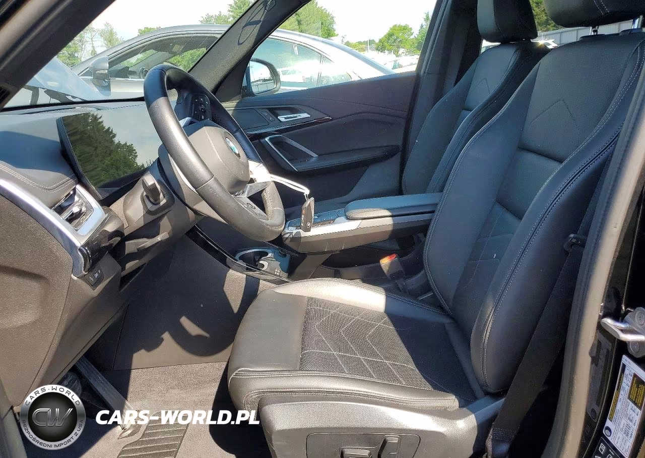 2024 BMW X1 xDrive28I VIN:WBX73EF0XR5Z28783 - 7