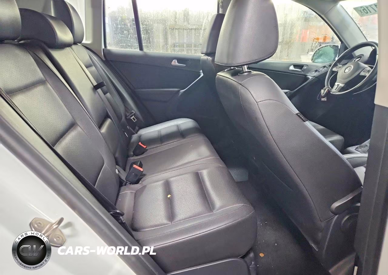 2016 Volkswagen Tiguan S VIN:WVGBV7AX6GW533441 - 10