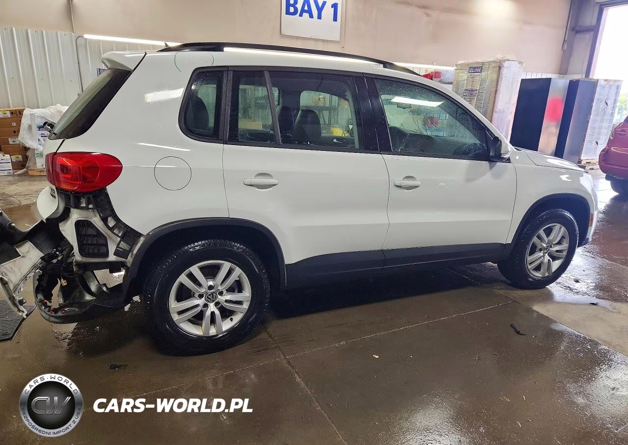 2016 Volkswagen Tiguan S VIN:WVGBV7AX6GW533441 - 3