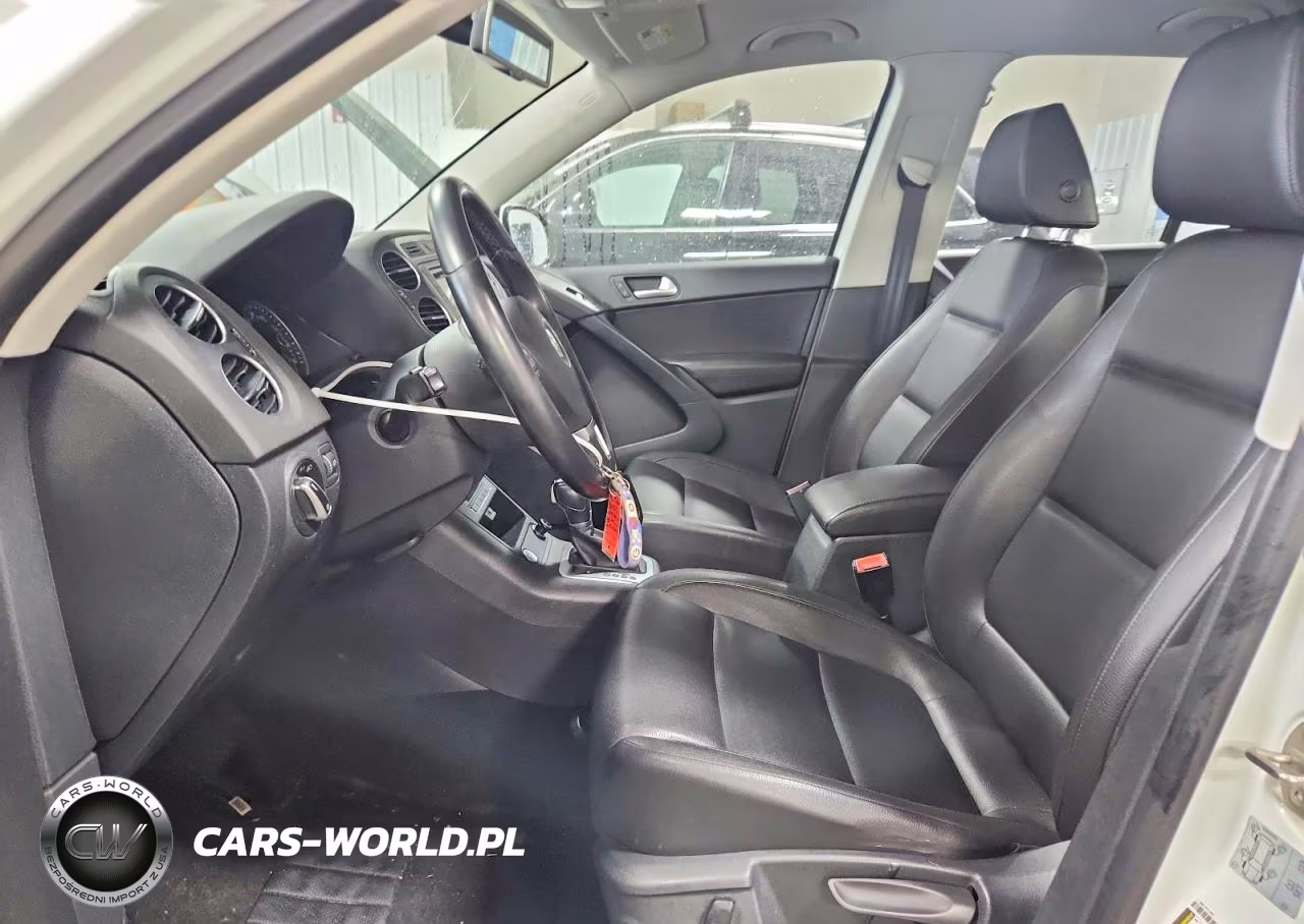 2016 Volkswagen Tiguan S VIN:WVGBV7AX6GW533441 - 7
