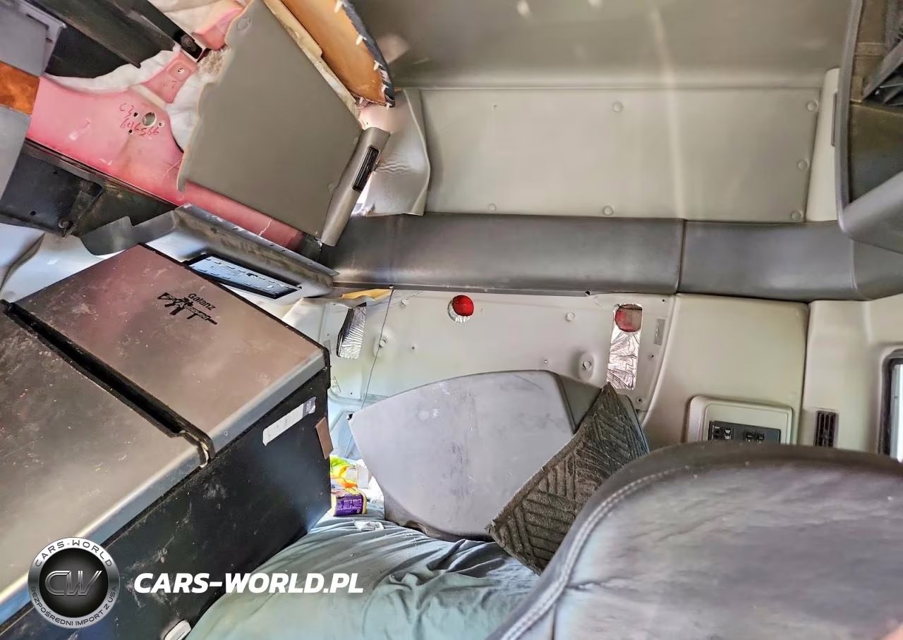 2018 International Lt625 Semi Truck VIN:3HSDZAPR3JN665038 - 10