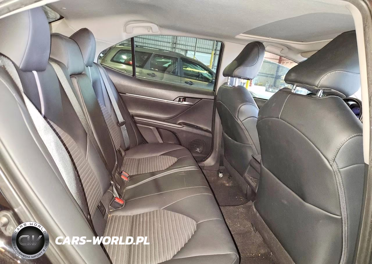 2020 Toyota Camry Se VIN:4T1M11AKXLU987445 - 10