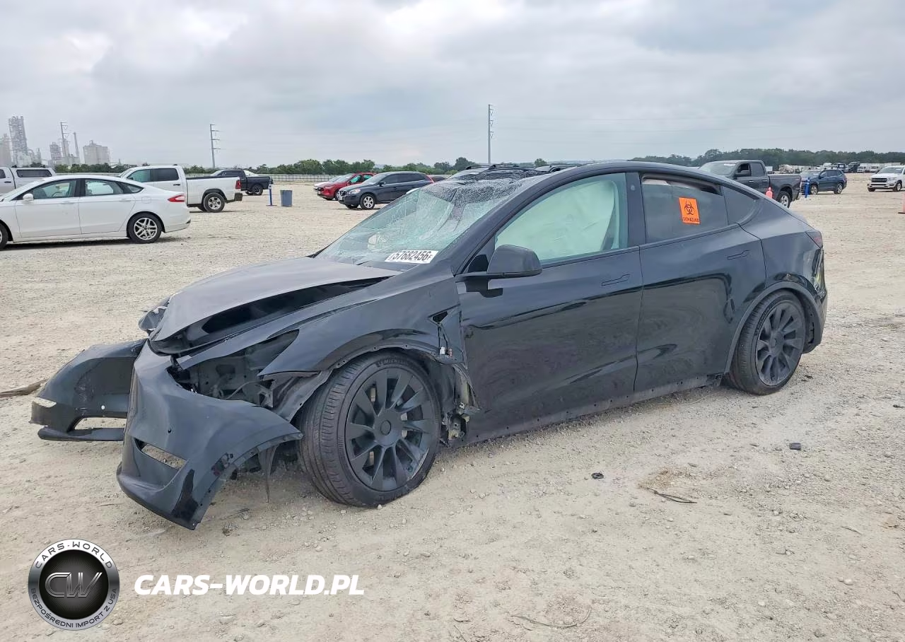 2021 Tesla Model Y – zdjęcie 1 z 13