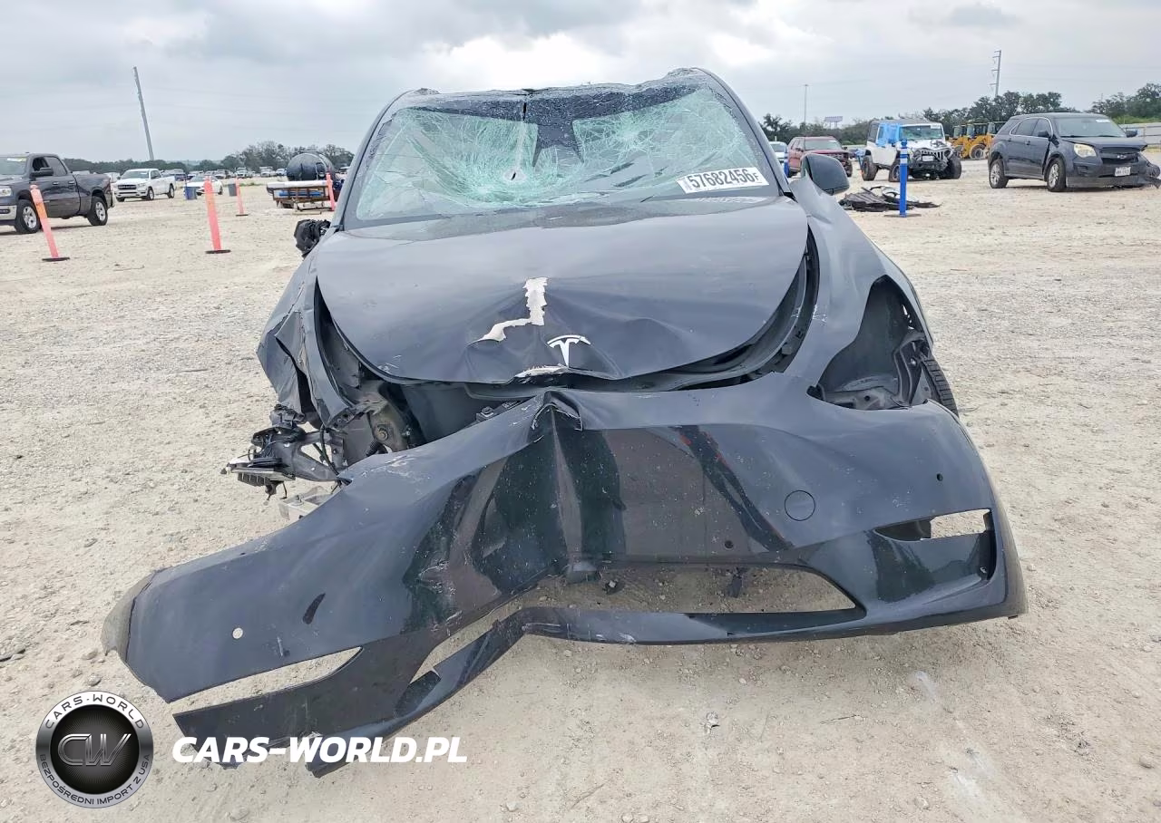 2021 Tesla Model Y VIN:5YJYGDEE4MF067654 - 5