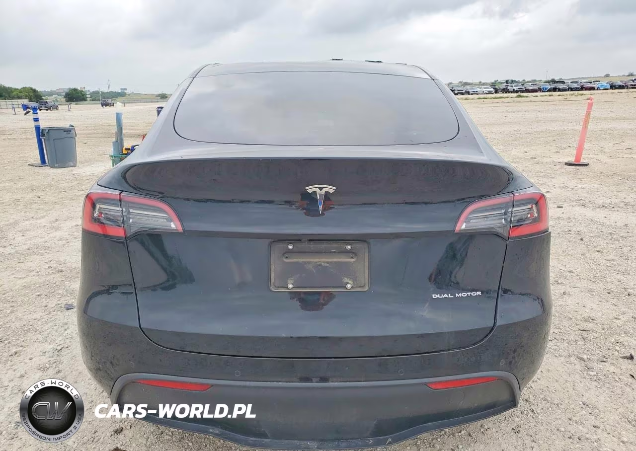 2021 Tesla Model Y VIN:5YJYGDEE4MF067654 - 6