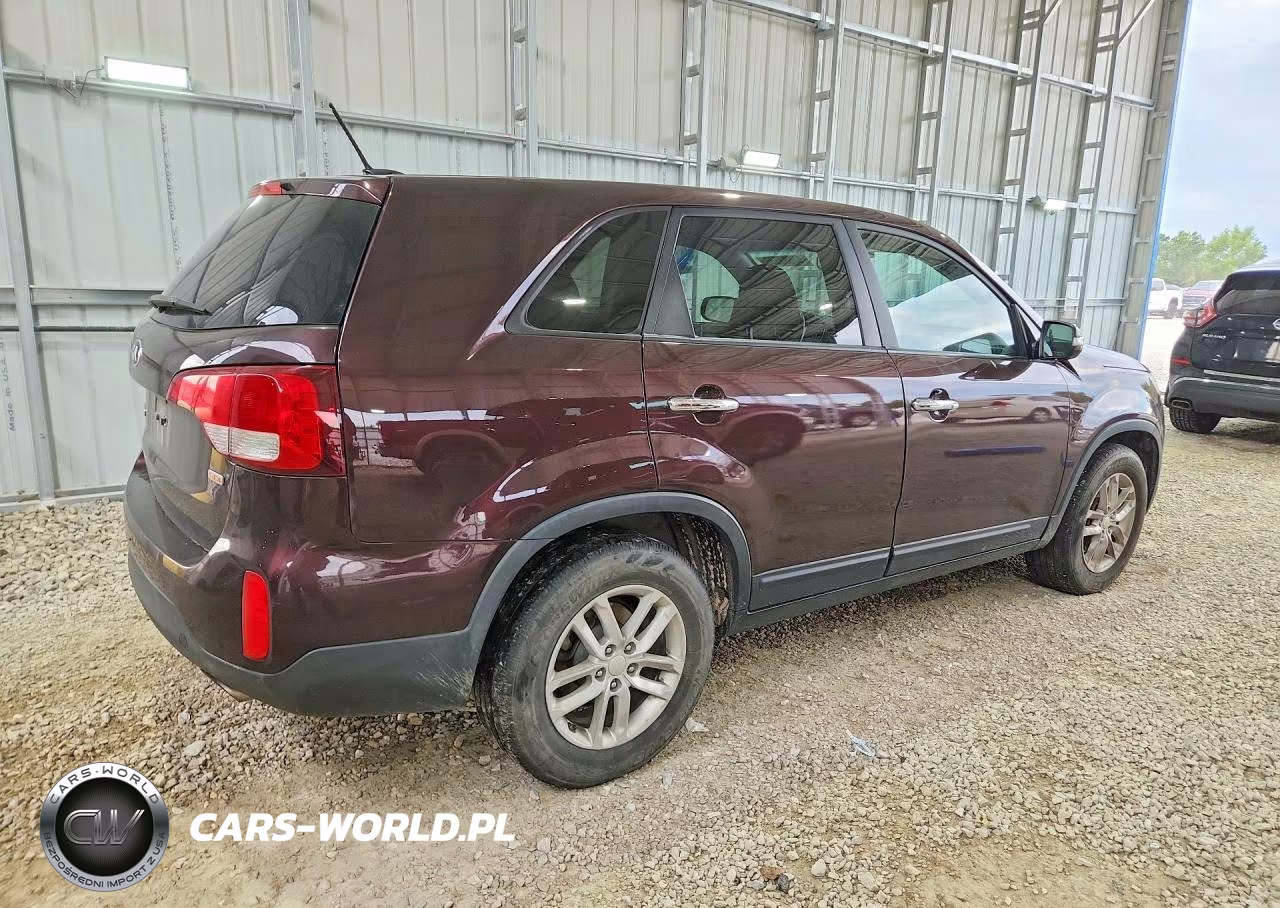 2015 Kia Sorento Lx VIN:5XYKT3A63FG655549 - 3
