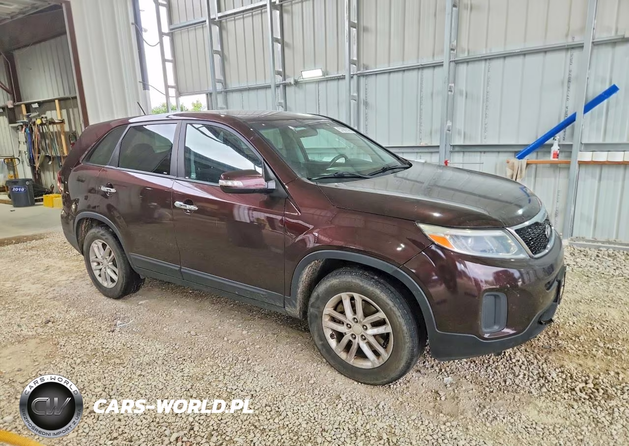 2015 Kia Sorento Lx VIN:5XYKT3A63FG655549 - 4