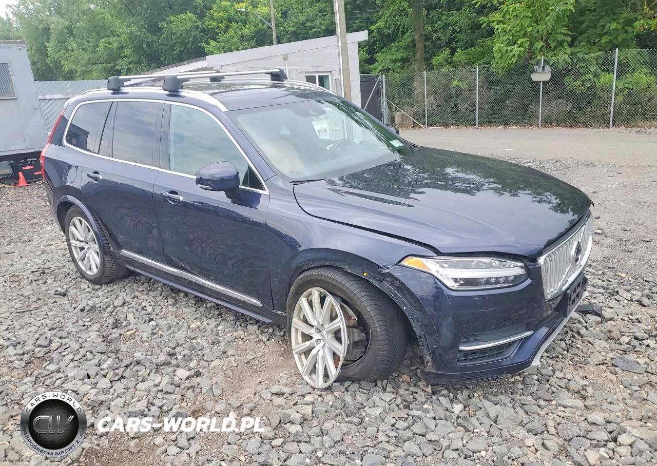 2017 Volvo Xc90 T8 VIN:YV4BC0PL8H1109034 - 4