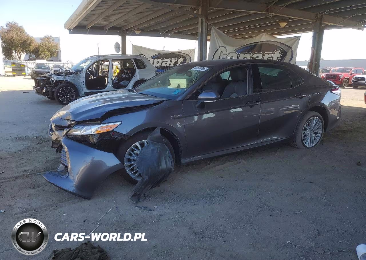 2020 Toyota Camry Xle – zdjęcie 1 z 12