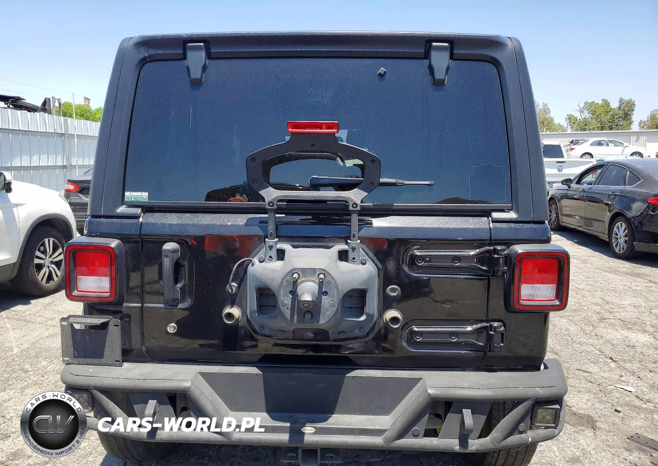 2020 Jeep Wrangler Unlimited Sport VIN:1C4HJXDNXLW198165 - 6