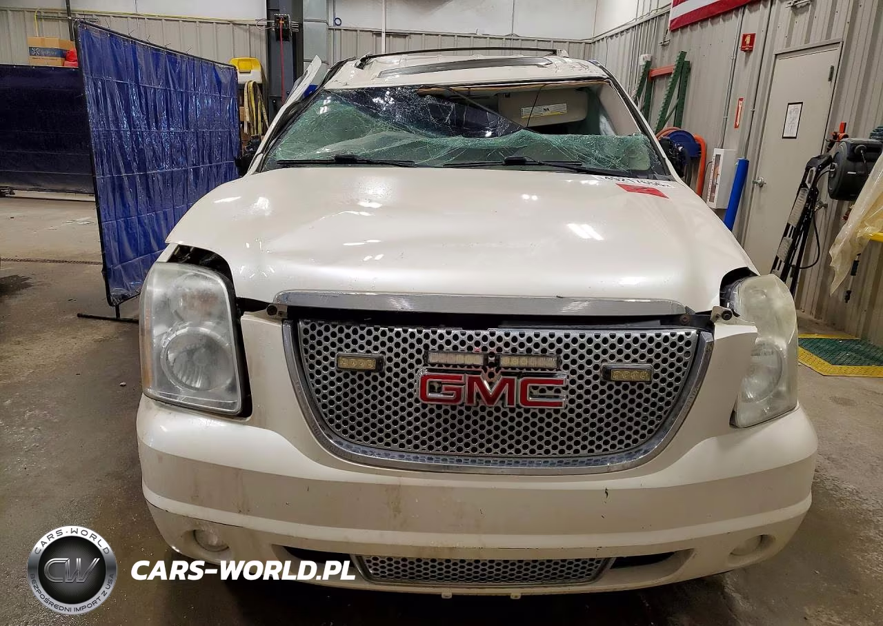 2010 GMC Yukon Denali VIN:1GKUKEEF4AR156582 - 5