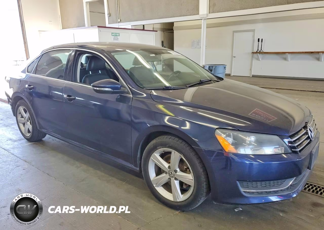 2012 Volkswagen Passat Se VIN:1VWBP7A37CC040372 - 4