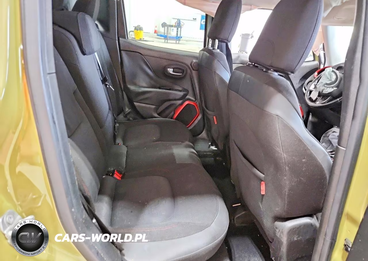 2015 Jeep Renegade Trailhawk VIN:ZACCJBCT3FPC18822 - 10