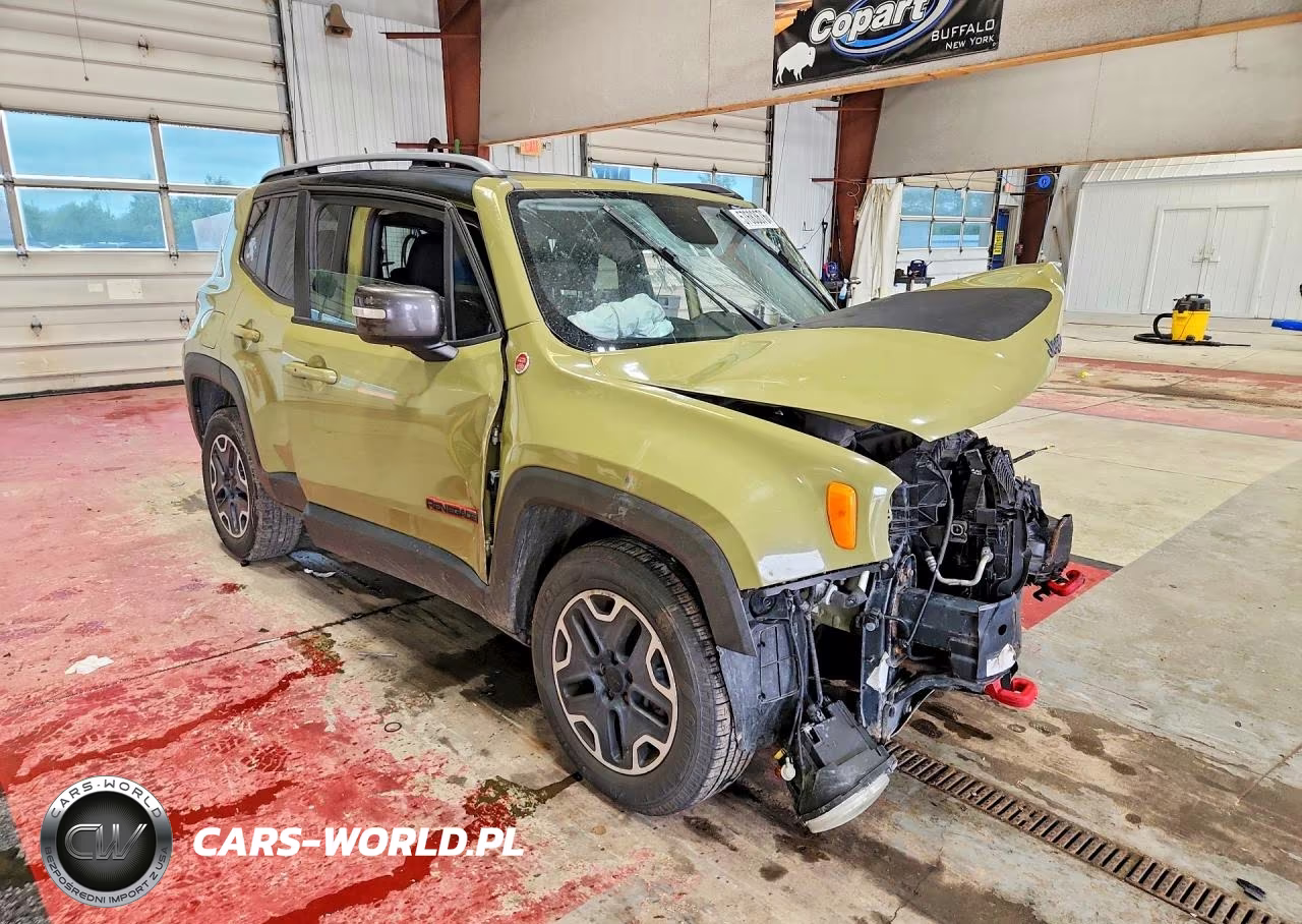 2015 Jeep Renegade Trailhawk VIN:ZACCJBCT3FPC18822 - 4