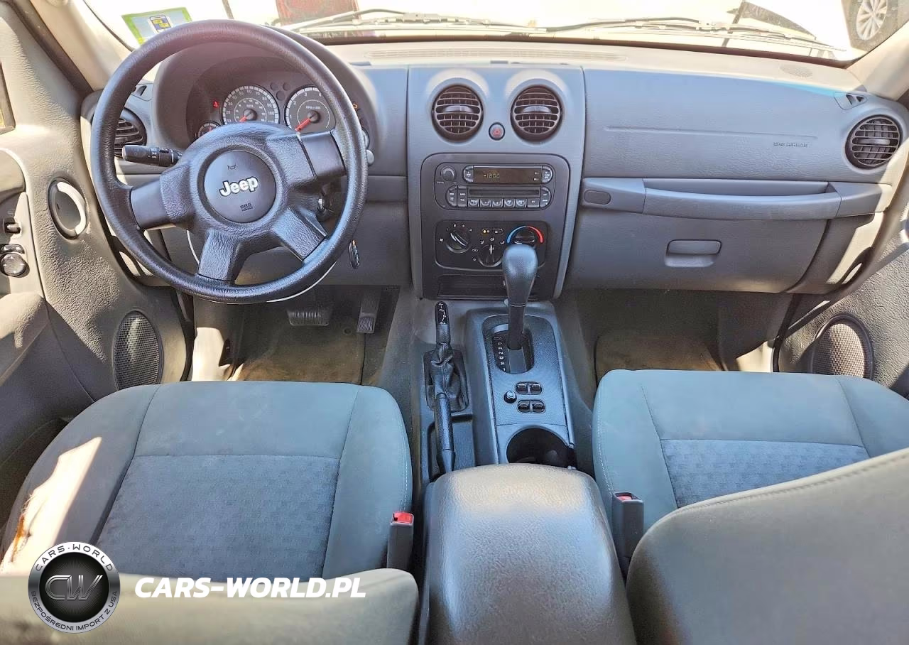 2005 Jeep Liberty Sport VIN:1J4GL48K75W708196 - 8