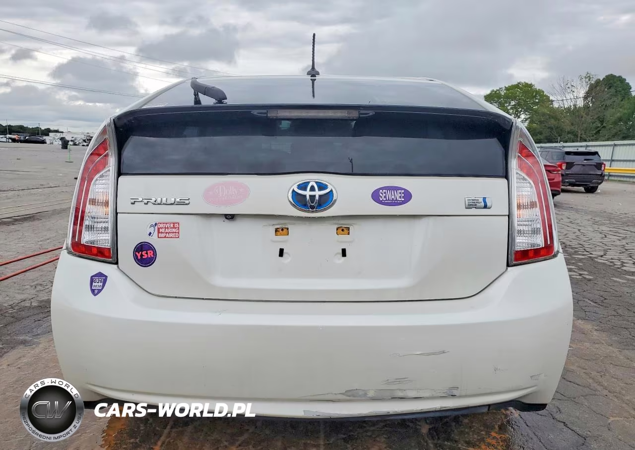 2014 Toyota Prius Four VIN:JTDKN3DU5E1772309 - 6