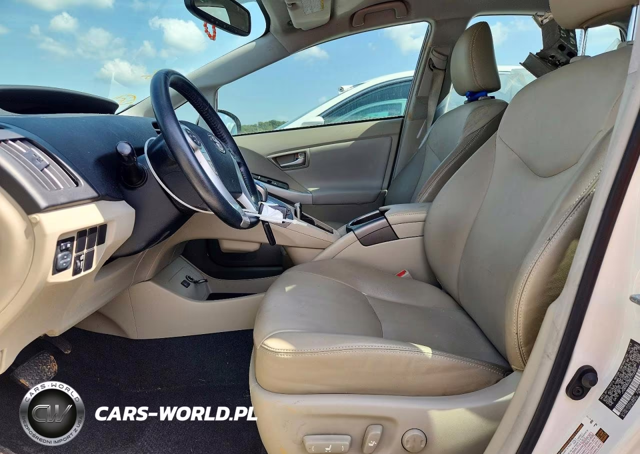 2014 Toyota Prius Four VIN:JTDKN3DU5E1772309 - 7