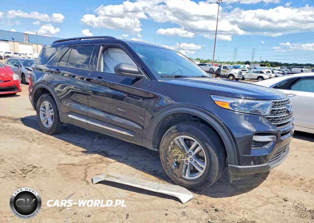 2022 Ford Explorer Xlt VIN:1FMSK8DH7NGC40450 - 4