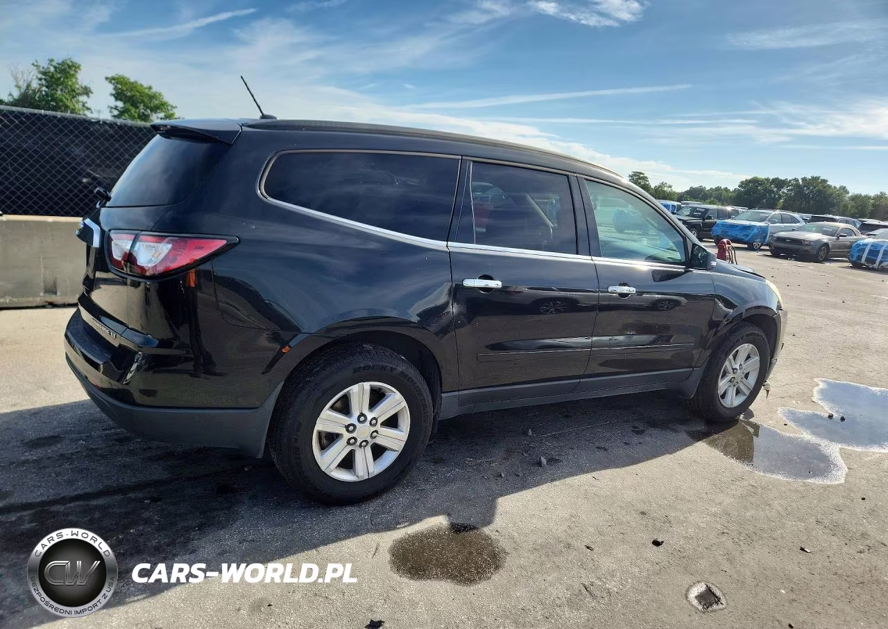2014 Chevrolet Traverse Lt VIN:1GNKRHKD7EJ328196 - 3