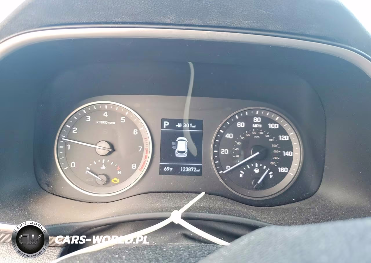 2021 Hyundai Tucson Value VIN:KM8J3CA42MU388731 - 9