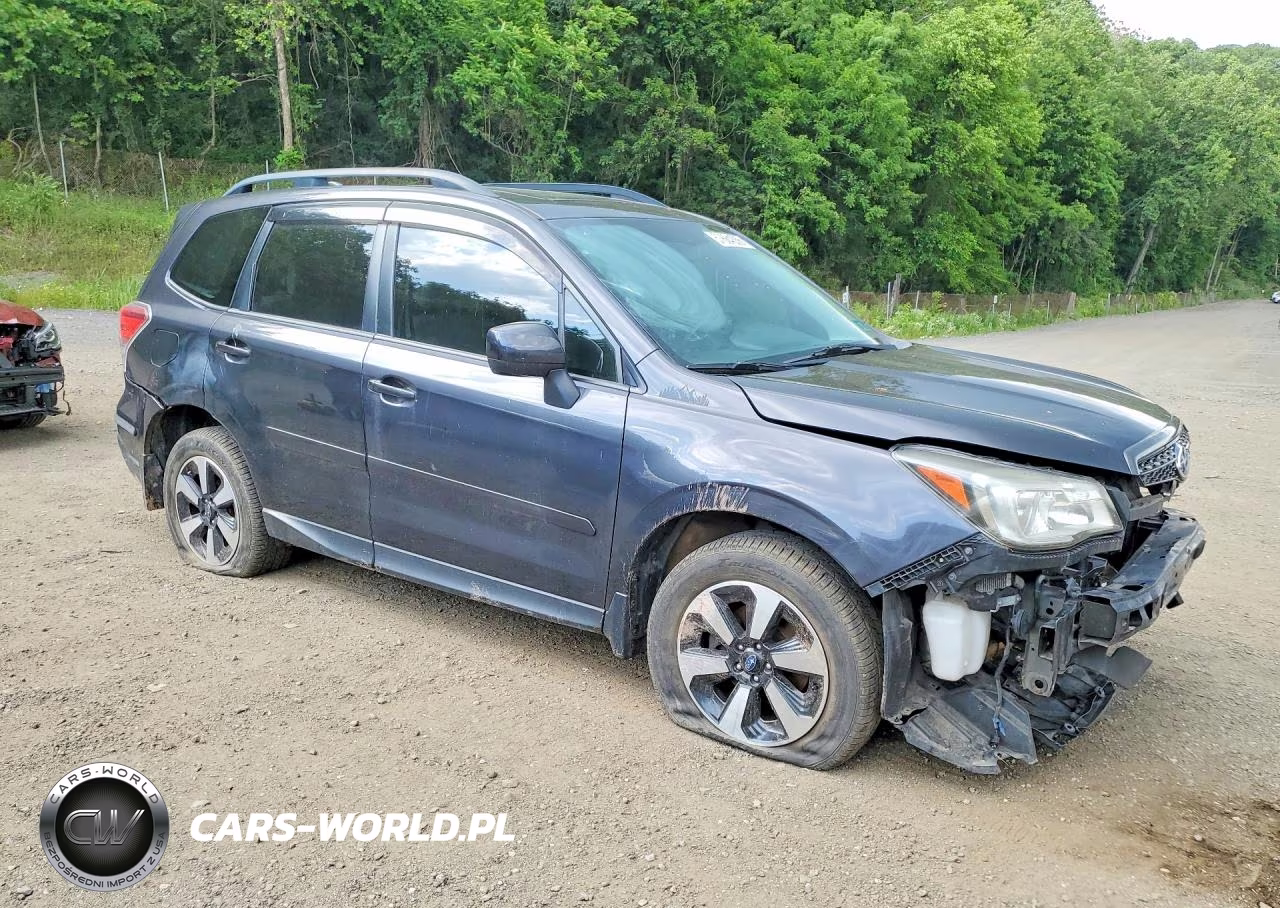 2017 Subaru Forester 2.5I Premium VIN:JF2SJAEC8HH455790 - 4