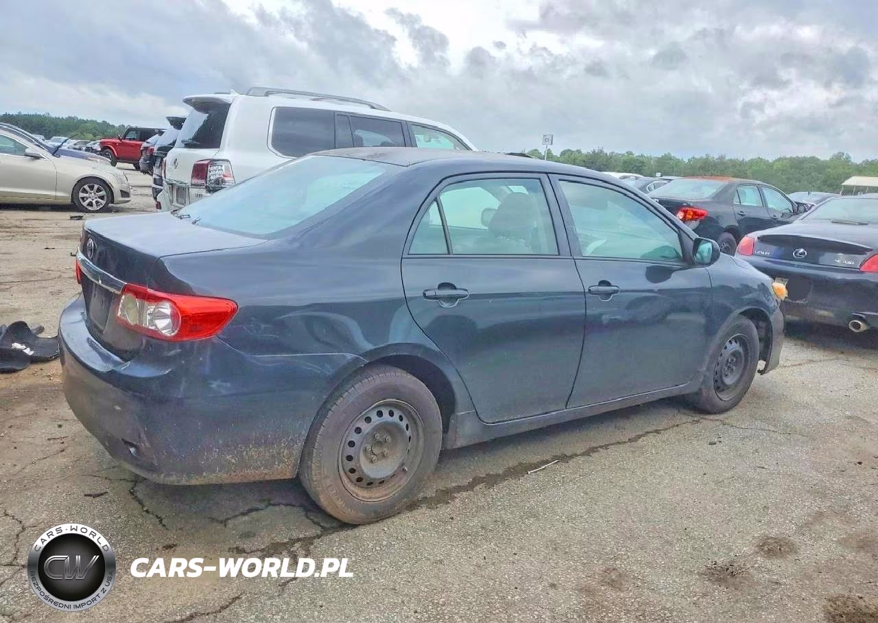2013 Toyota Corolla L VIN:5YFBU4EE3DP183558 - 3