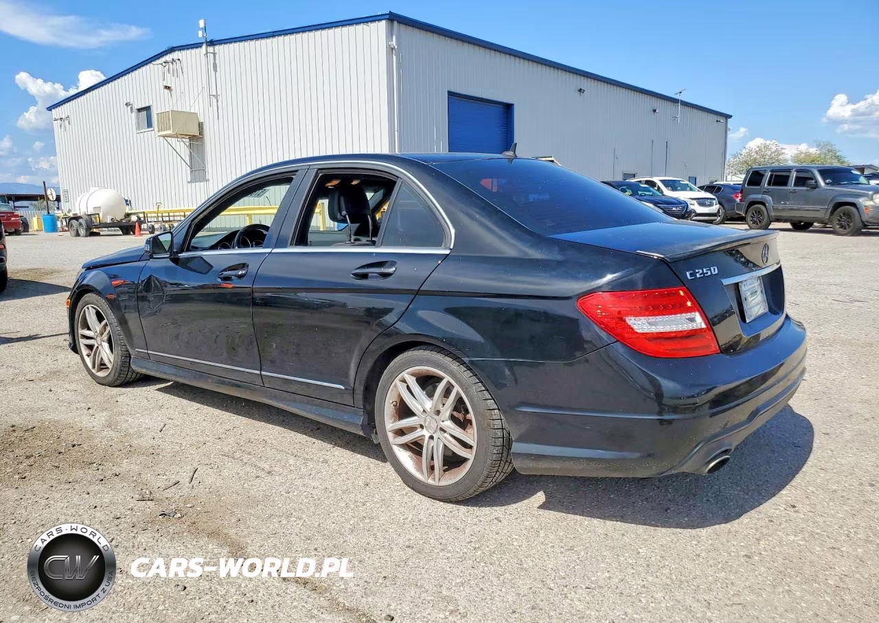 2014 Mercedes-Benz C 250 VIN:WDDGF4HB3EG236351 - 2