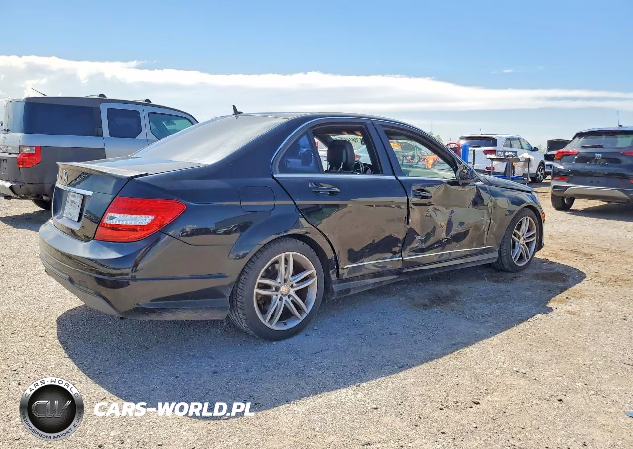 2014 Mercedes-Benz C 250 VIN:WDDGF4HB3EG236351 - 3