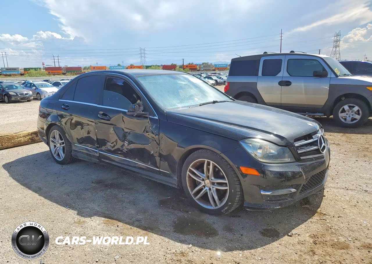 2014 Mercedes-Benz C 250 VIN:WDDGF4HB3EG236351 - 4