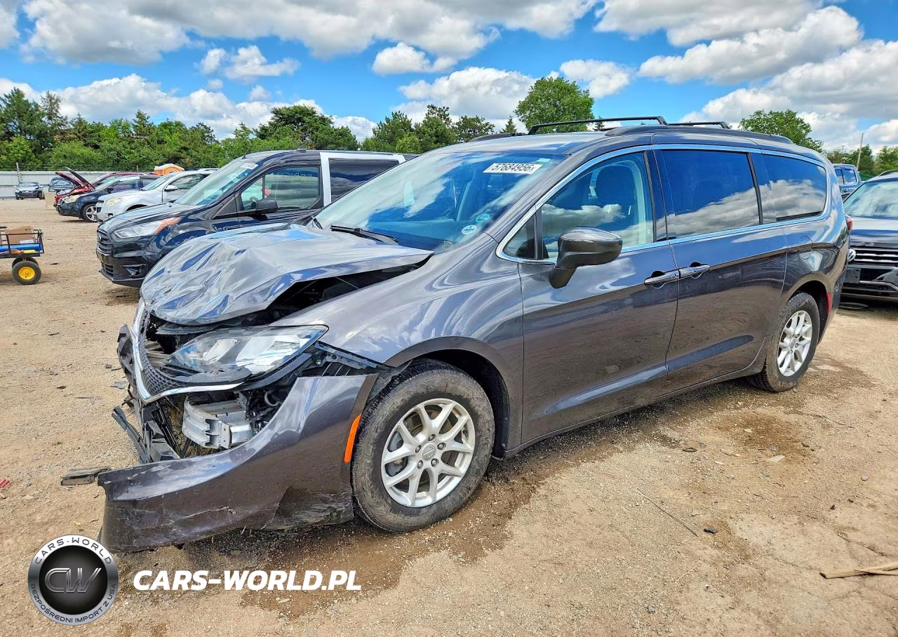 2020 Chrysler Voyager Lxi
