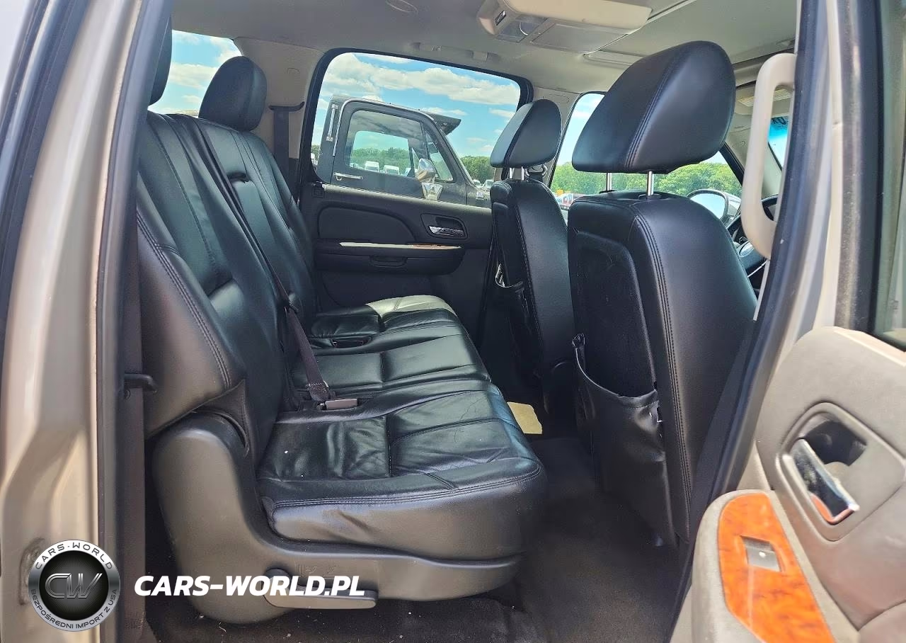 2008 Chevrolet Suburban K1500 Ls VIN:1GNFK16318R225005 - 11