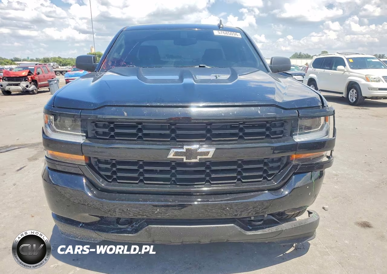 2018 Chevrolet Silverado C1500 Custom VIN:1GCRCPEC7JZ256224 - 5