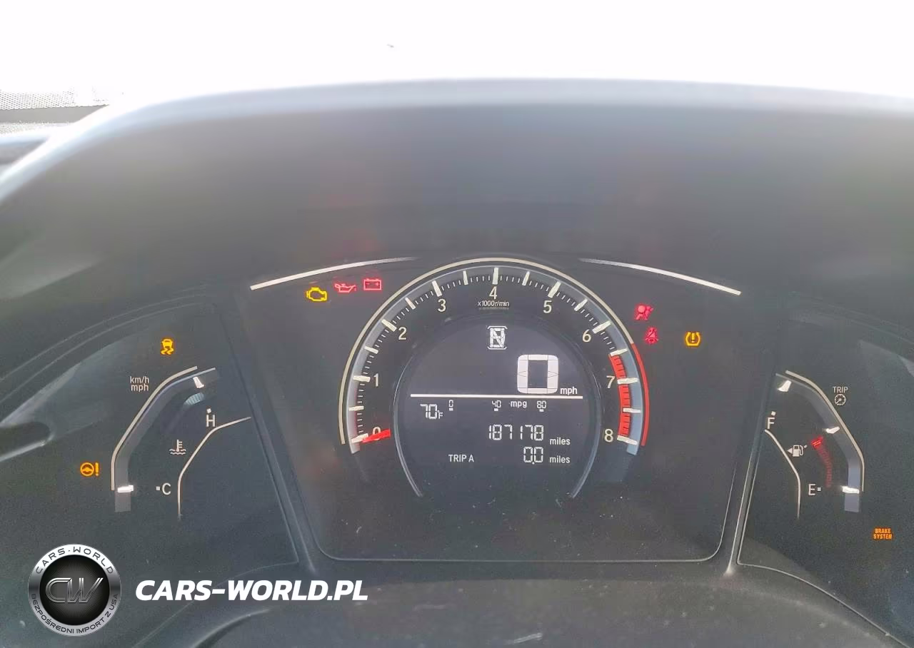 2017 Honda Civic Sport VIN:SHHFK7H46HU404582 - 9