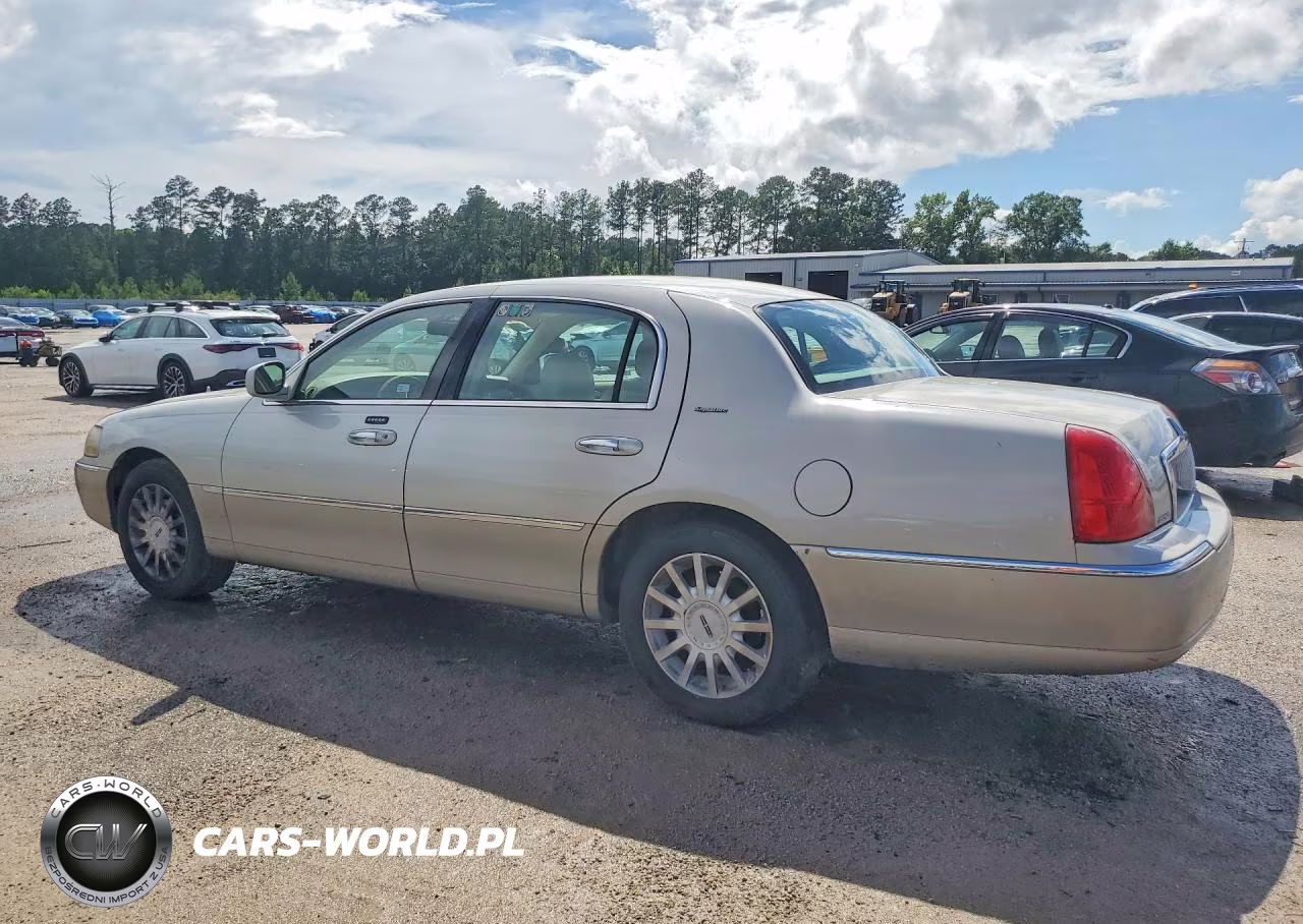 2006 Lincoln Town Car Signature VIN:1LNHM81V76Y626893 - 2
