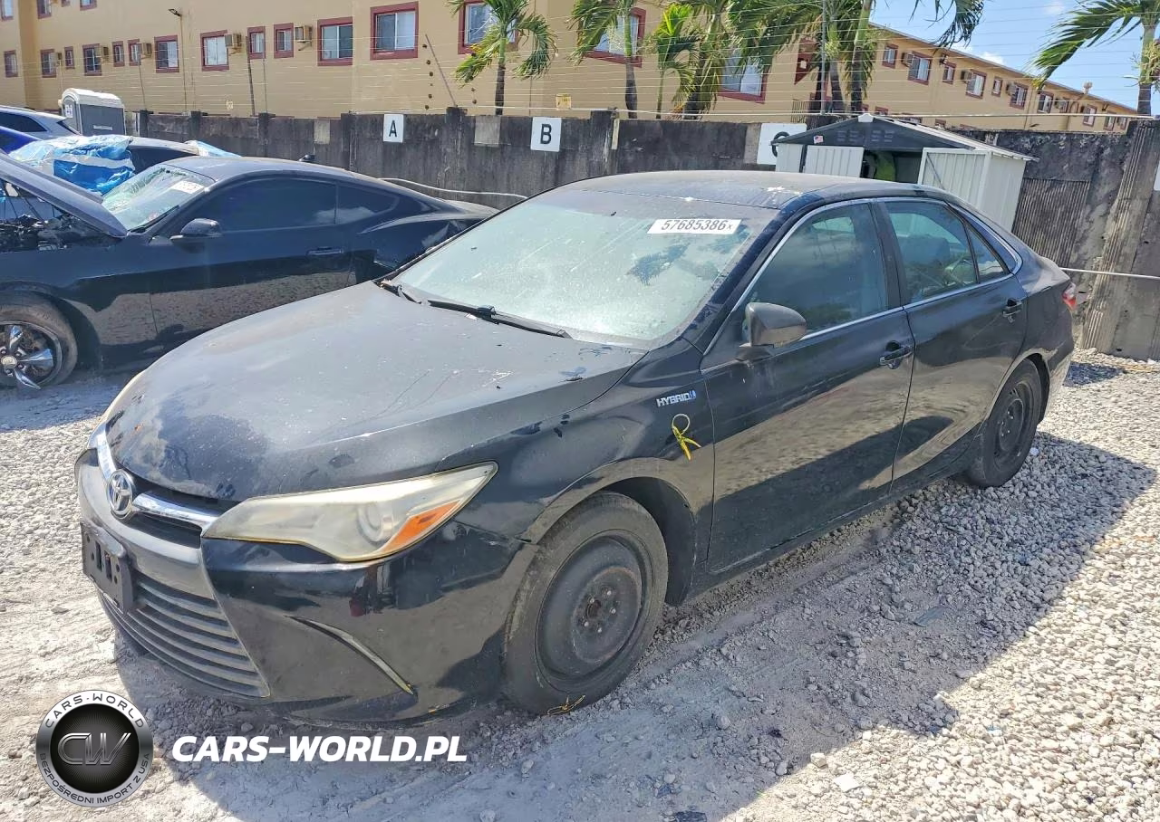 2015 Toyota Camry Hybrid Le