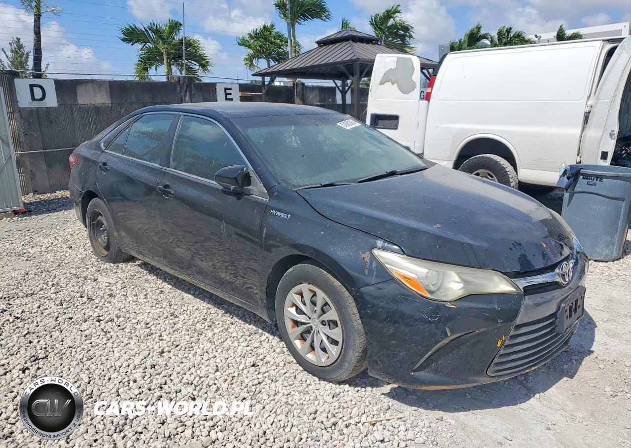 2015 Toyota Camry Hybrid Le VIN:4T1BD1FK0FU150036 - 4