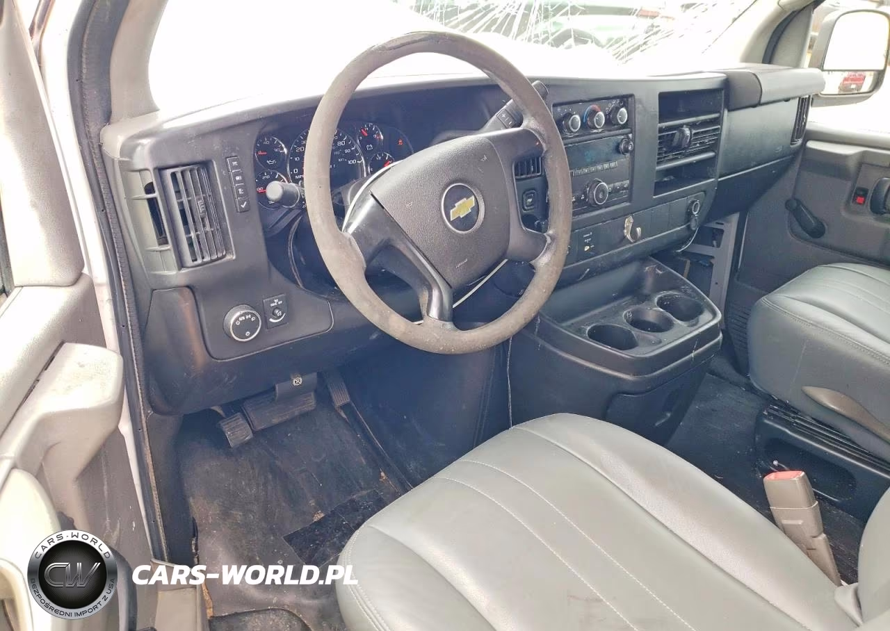 2013 Chevrolet Express G2500 VIN:1GCWGFCA5D1102889 - 8