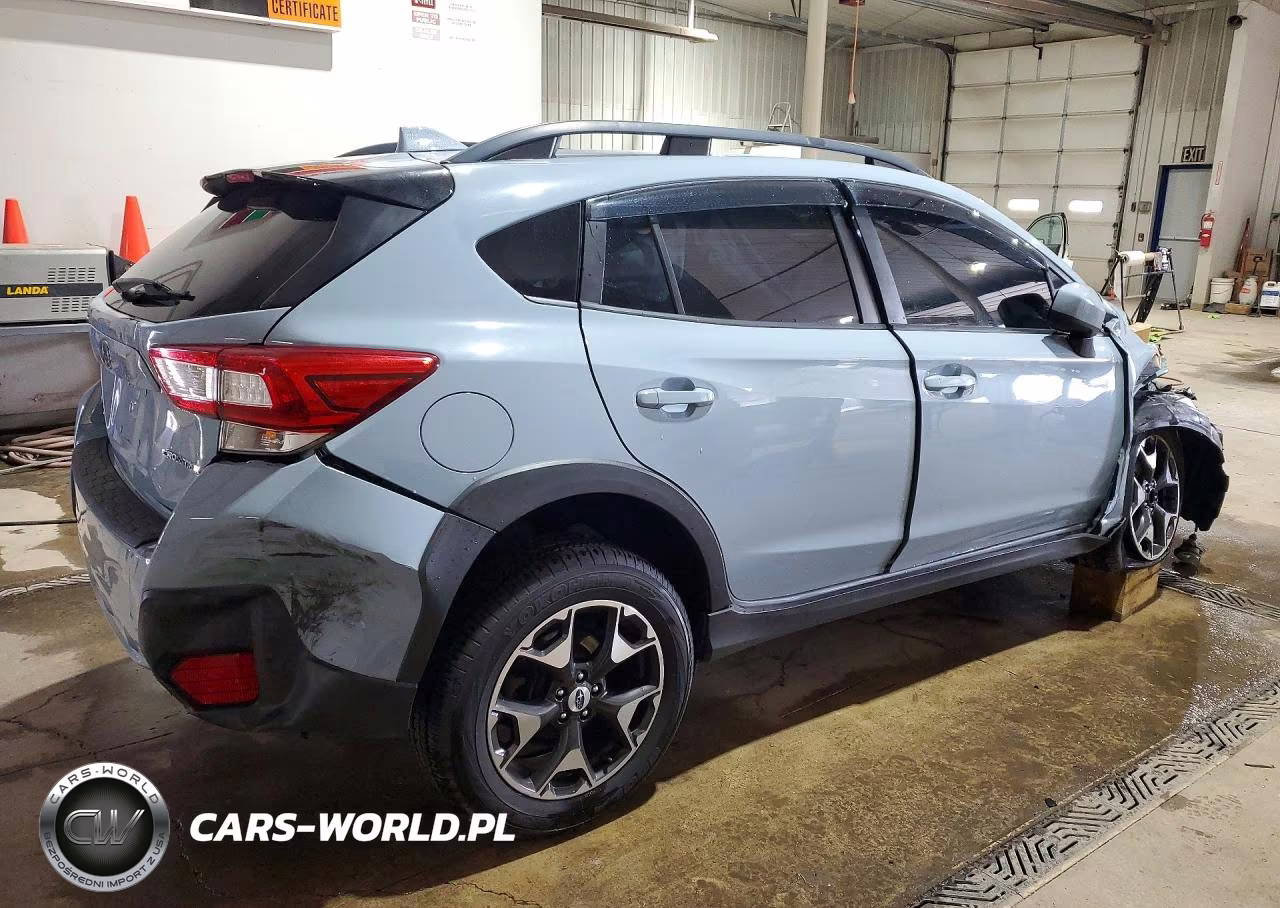 2018 Subaru Crosstrek Premium VIN:JF2GTADC4JH301374 - 3