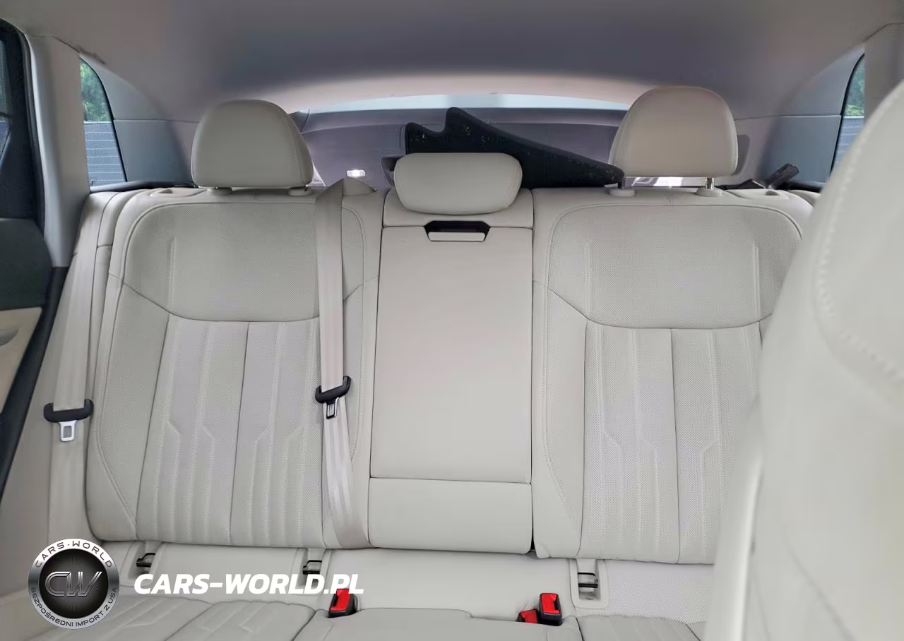 2019 Audi E-Tron Prestige VIN:WA1VAAGE8KB011341 - 10