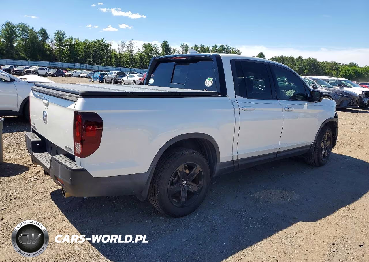2021 Honda Ridgeline Black Edition VIN:5FPYK3F85MB008668 - 3