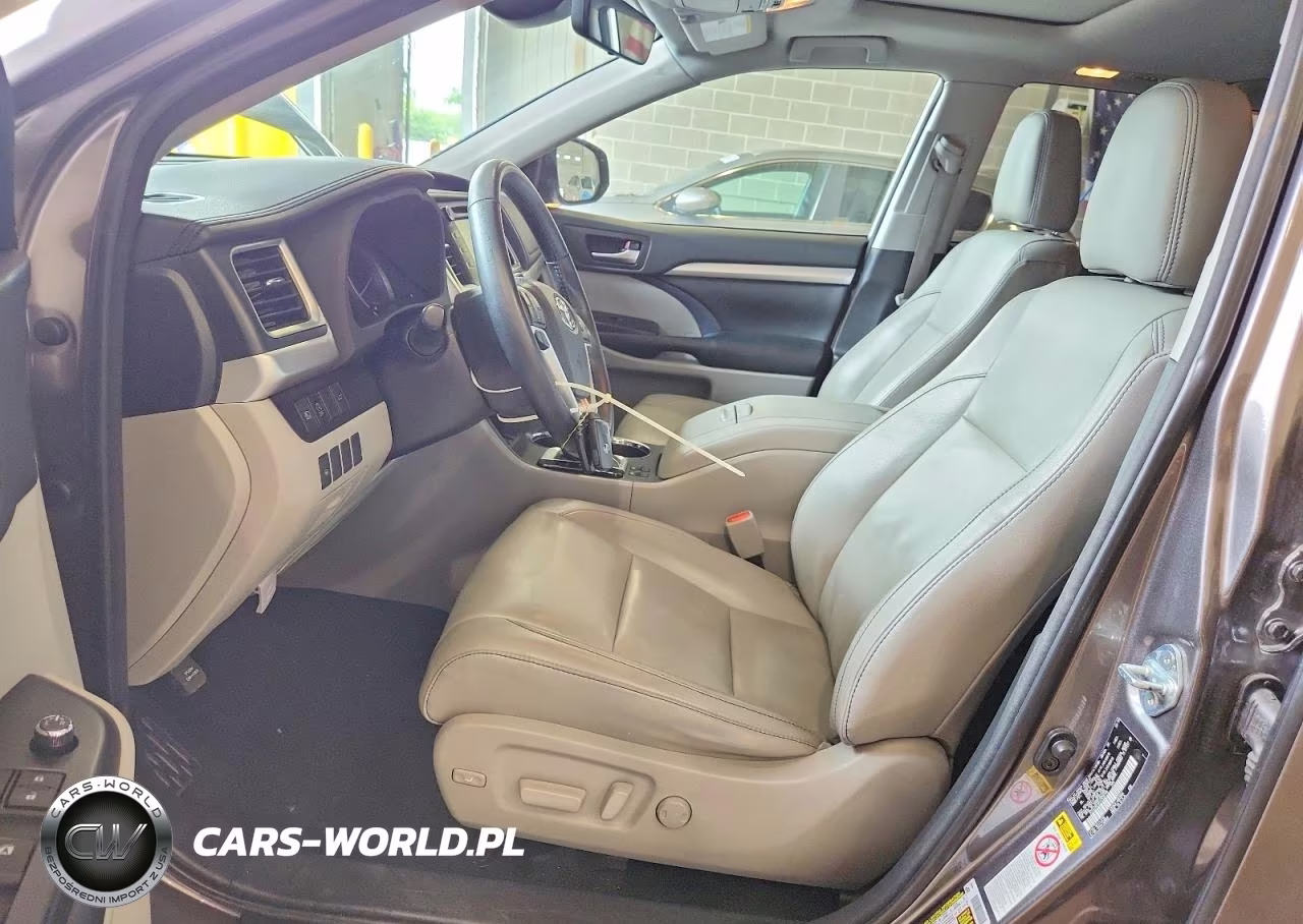 2018 Toyota Highlander Xle VIN:5TDJZRFHXJS858148 - 7