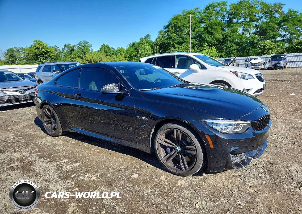 2018 BMW M4 VIN:WBS4Y9C58JAC87620 - 4