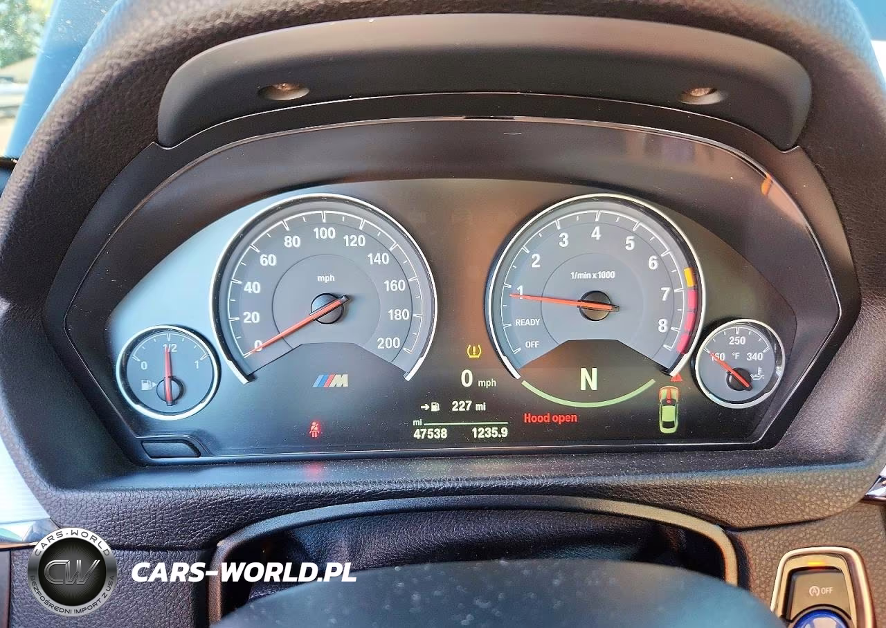 2018 BMW M4 VIN:WBS4Y9C58JAC87620 - 9
