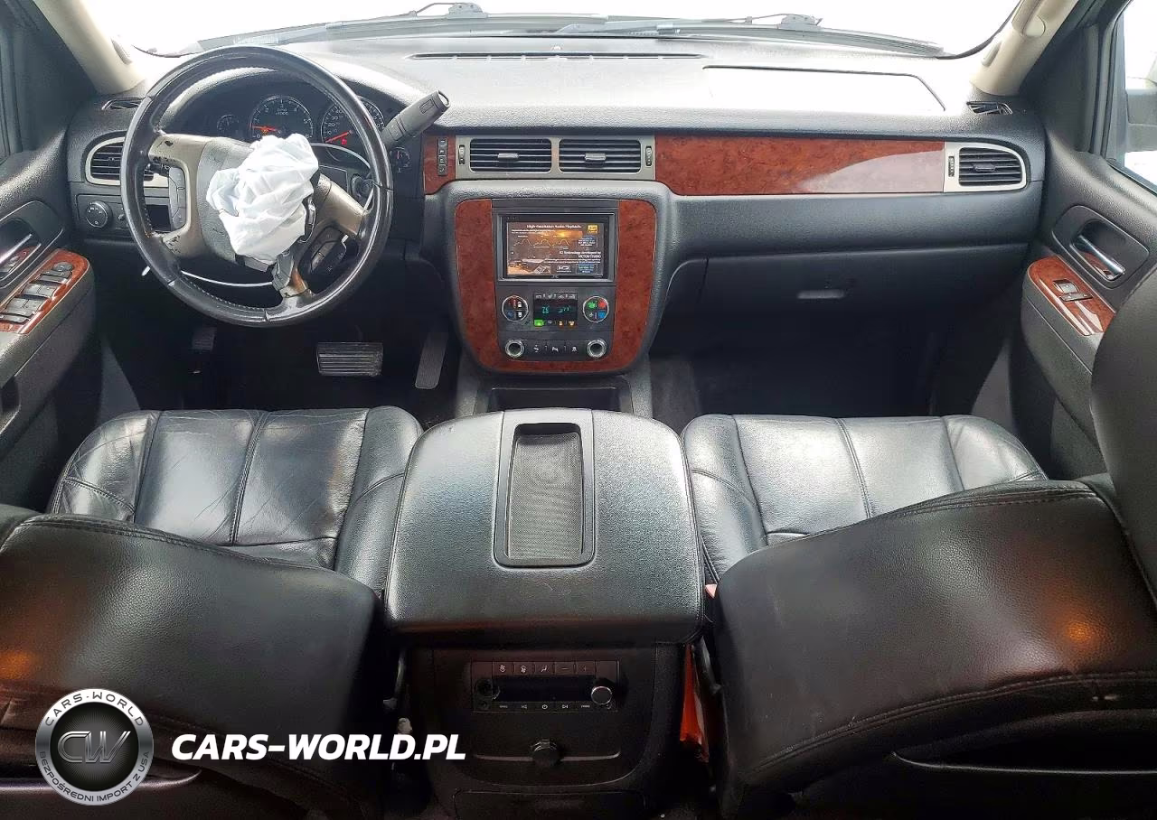 2011 Chevrolet Suburban C1500 Lt VIN:1GNSCJE00BR215804 - 8
