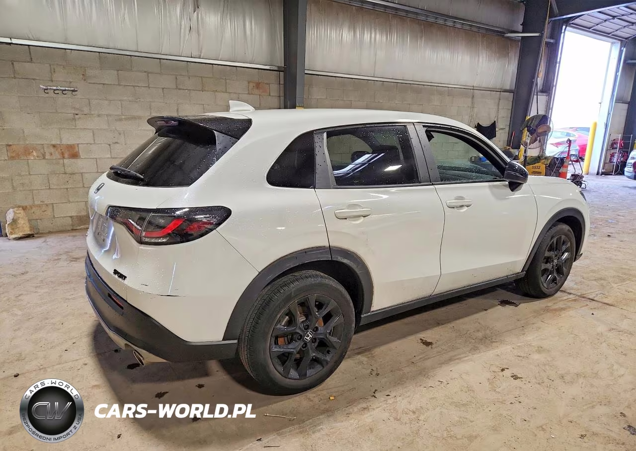 2025 Honda Hr-V Sport VIN:3CZRZ2H5XSM736186 - 3